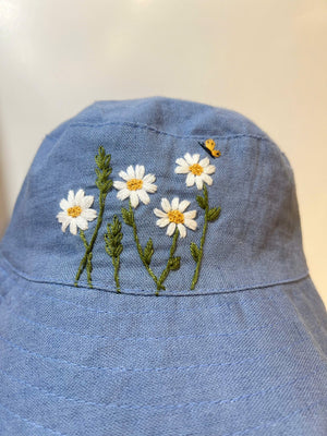 Hand Embroidered Daisy and Bee Linen Baby Hat – Lightweight Summer Bucket Hat for Kids