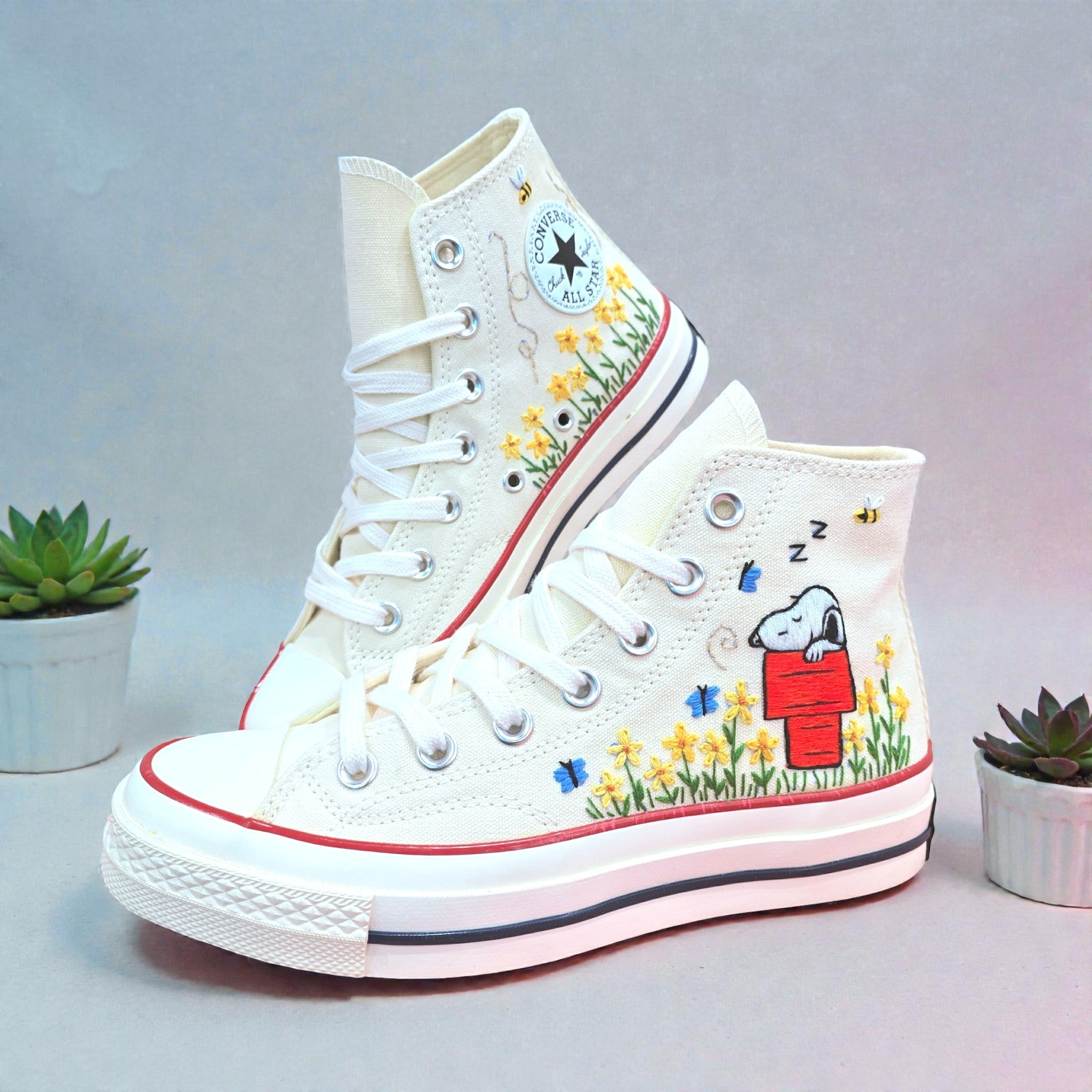 Converse Snoopy Embroidered High-Top Shoes