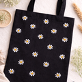 Daisy Tote Bag with Floral Embroidery