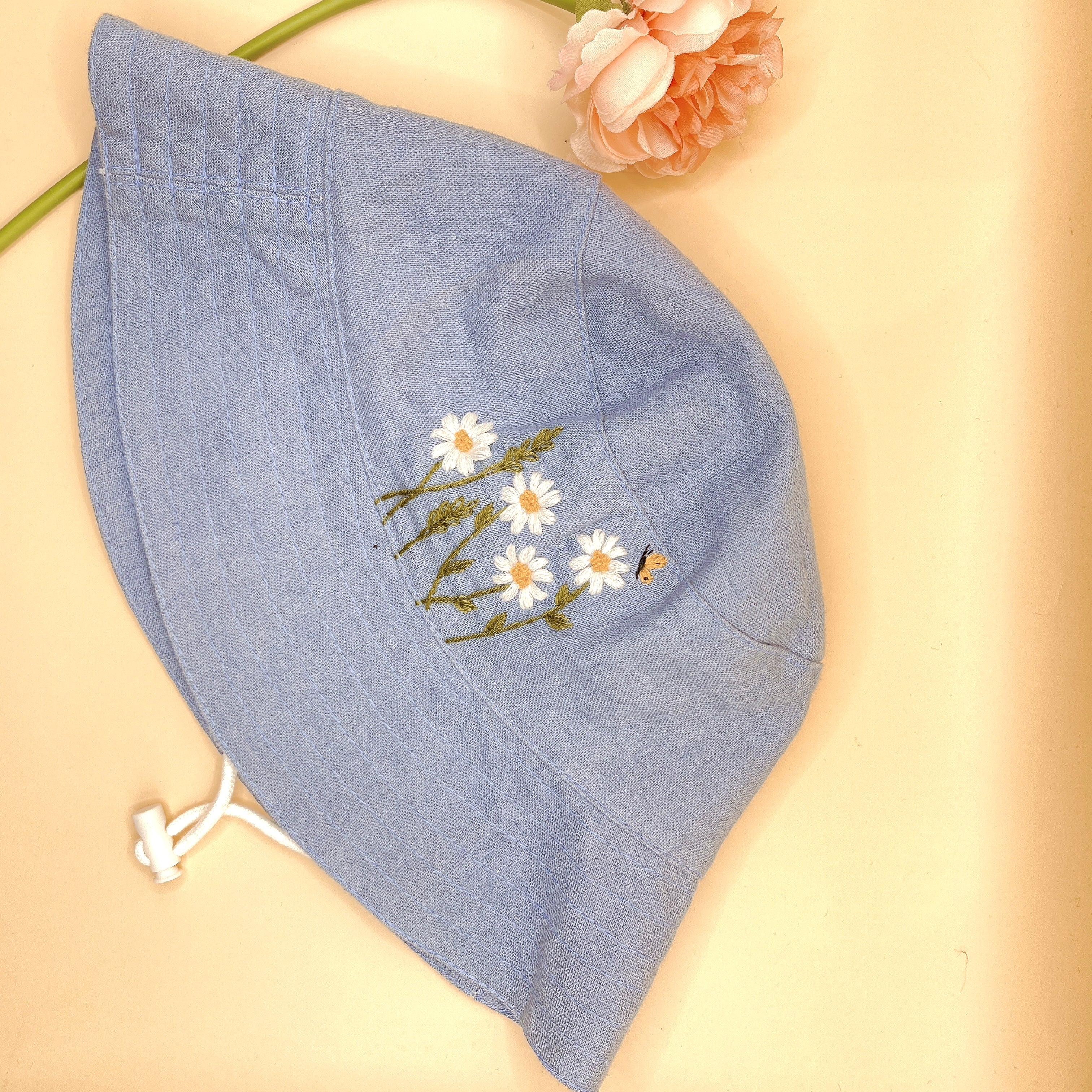Hand Embroidered Daisy and Bee Linen Baby Hat – Lightweight Summer Bucket Hat for Kids