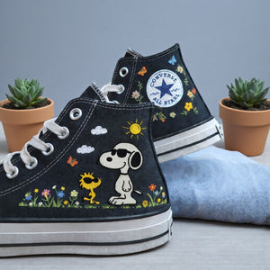 Converse Hand-Embroidered Design Snoopy Converse Sneakers